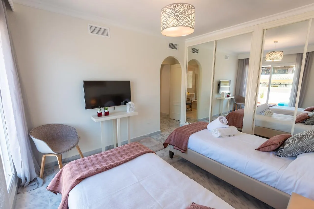 Luxury Penthouse At Dama De Noche Apartment Marbella